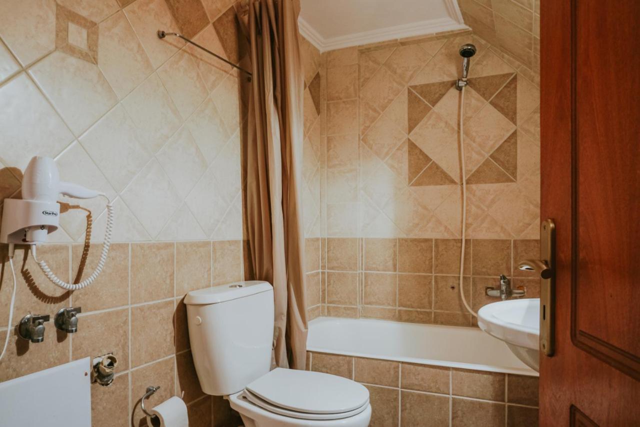 Appartement Mezonetes Helmos à Ano Lousoi Extérieur photo