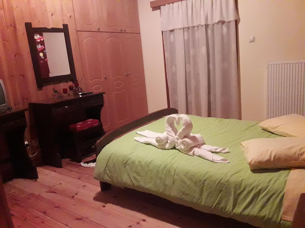Appartement Mezonetes Helmos à Ano Lousoi Extérieur photo
